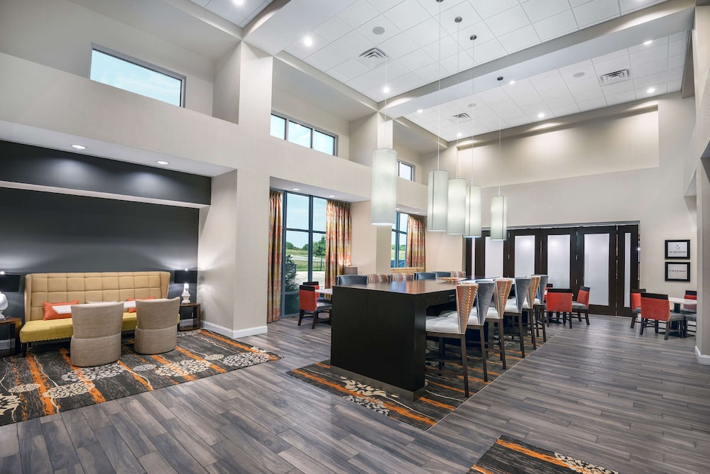 Hampton Inn & Suites San Antonio Brooks City Base - photo 3