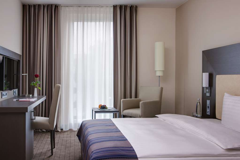 IntercityHotel Ingolstadt, Germany - Business Plus Room