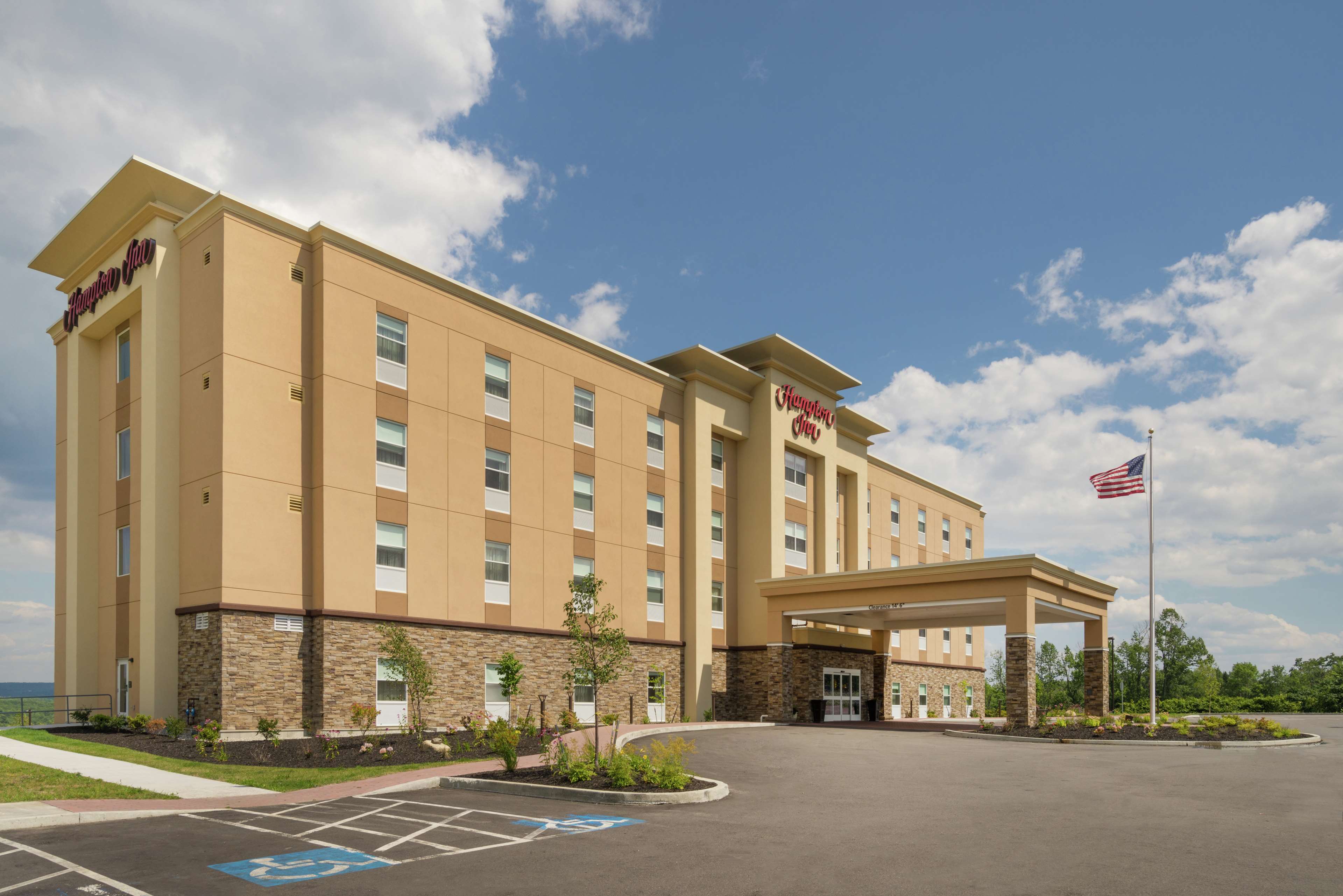 Hampton Inn Oxford - photo 2