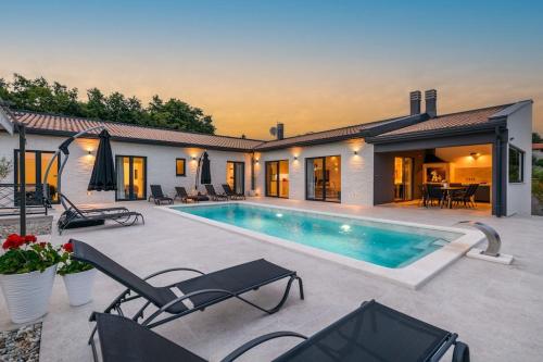Villa Vetosa by IstriaLux — 4-Star Luxury Hotel in Zminj, Croatia