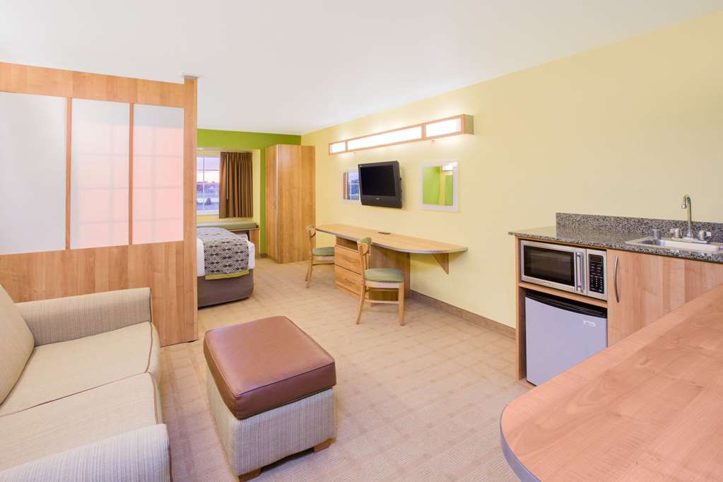 Microtel Inn & Suites by Wyndham Delphos - photo 11