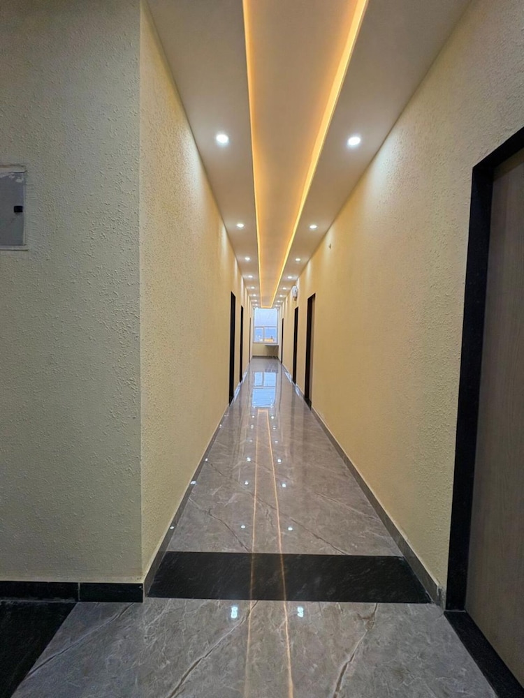 Jodhana Raj Hotel Restaurant — Ajmer