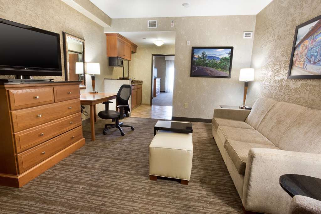 Drury Inn & Suites Flagstaff - photo 9