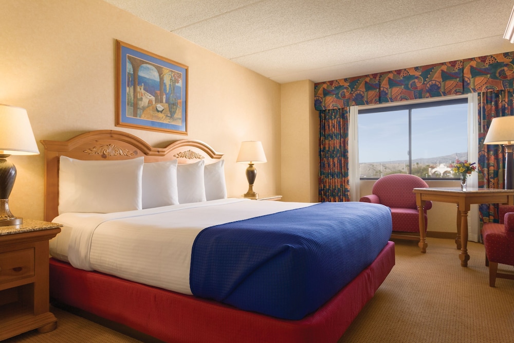 Harrah s Laughlin A Caesars Rewards Destination - photo 9
