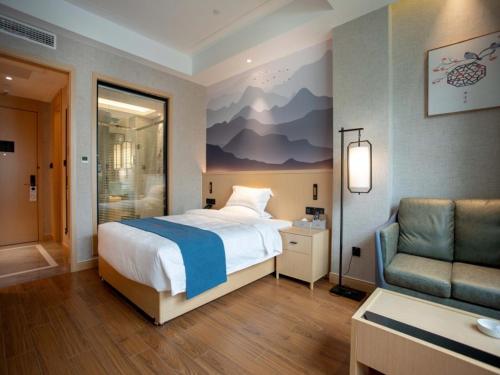 GreenTree Eastern Hotel Henan Anyang Hua County Wuzhou New Times Square in Huazhou, People's Republic of China