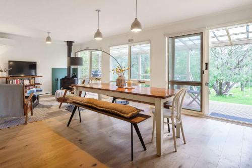 Koonya Keeper Family Living by the Coast in Blairgowrie, Australia