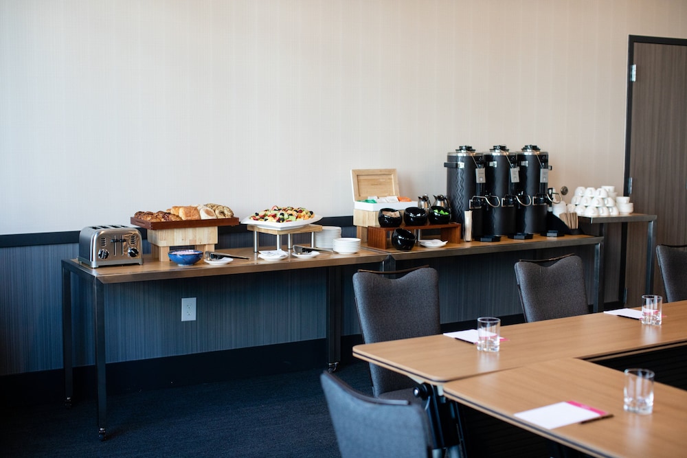 Hotel Indigo Everett Waterfront Place by IHG - photo 75