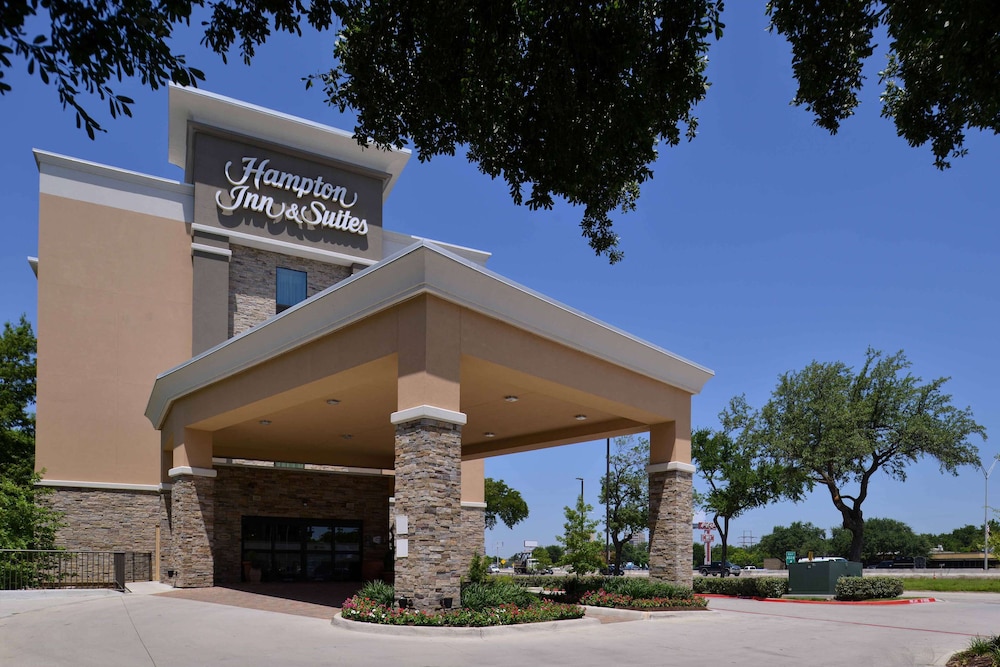 Hampton Inn & Suites Dallas Market Center - photo 70