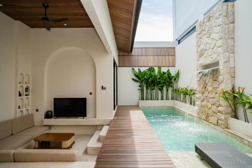 La Tropical Uluwatu Bingin in Unknown City, Indonesia