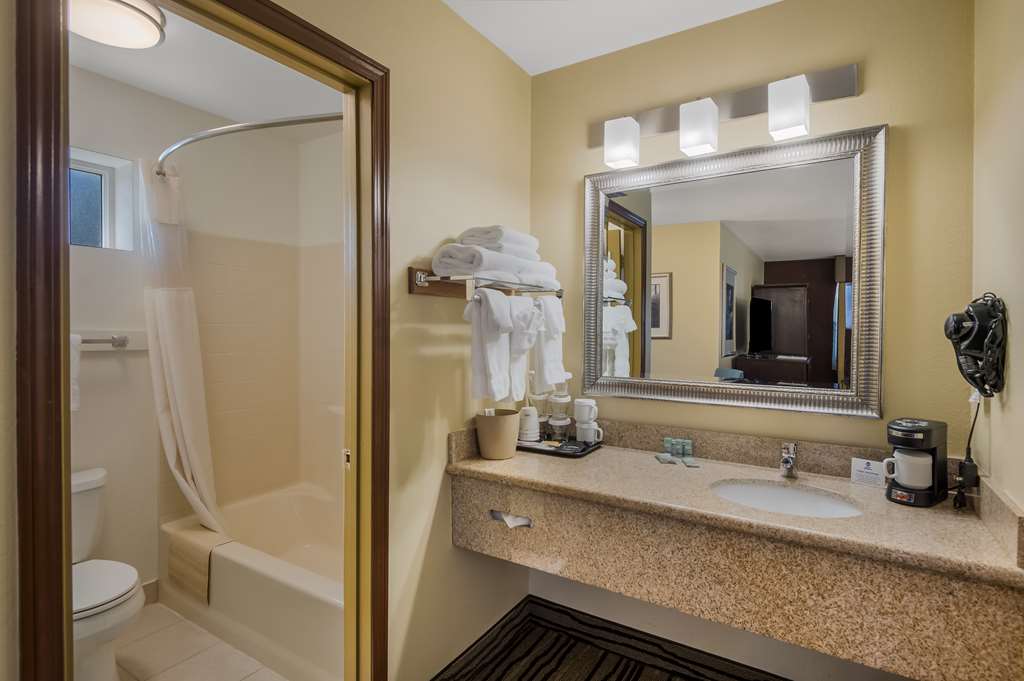 Best Western Cottage Grove Inn - photo 22
