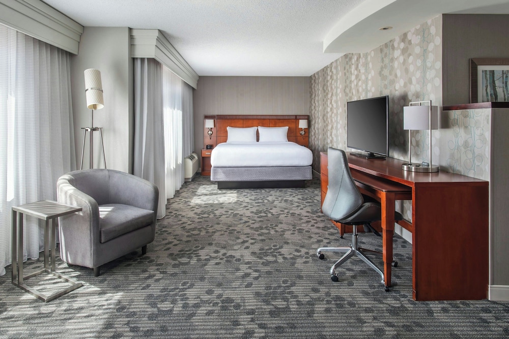 Courtyard by Marriott Gaithersburg Washingtonian Center - photo 22