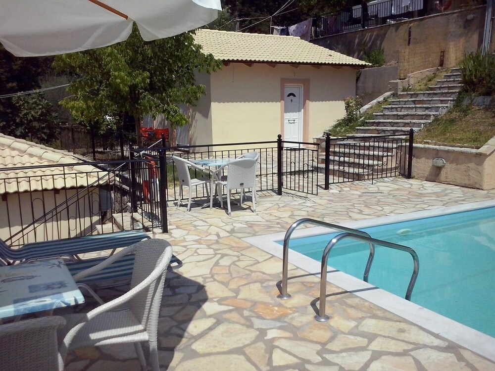 Armonia Nakas - last minute hotel in Lefkada