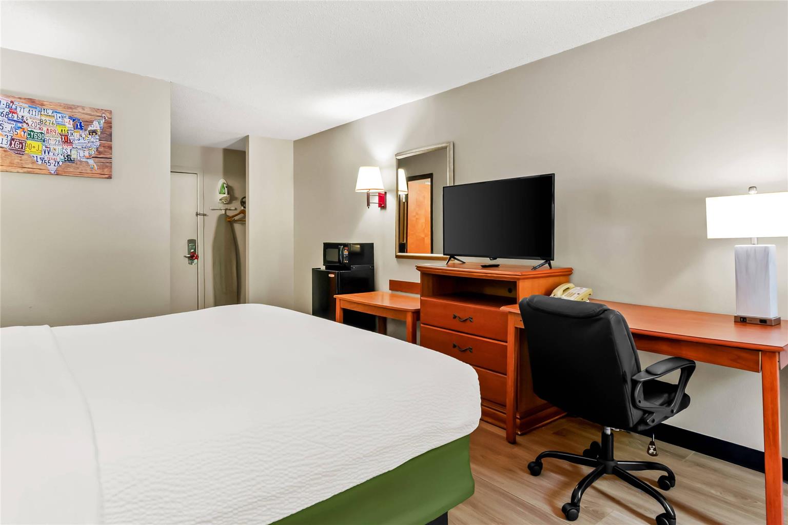 Econo Lodge Mt Hope Beckley North - photo 12
