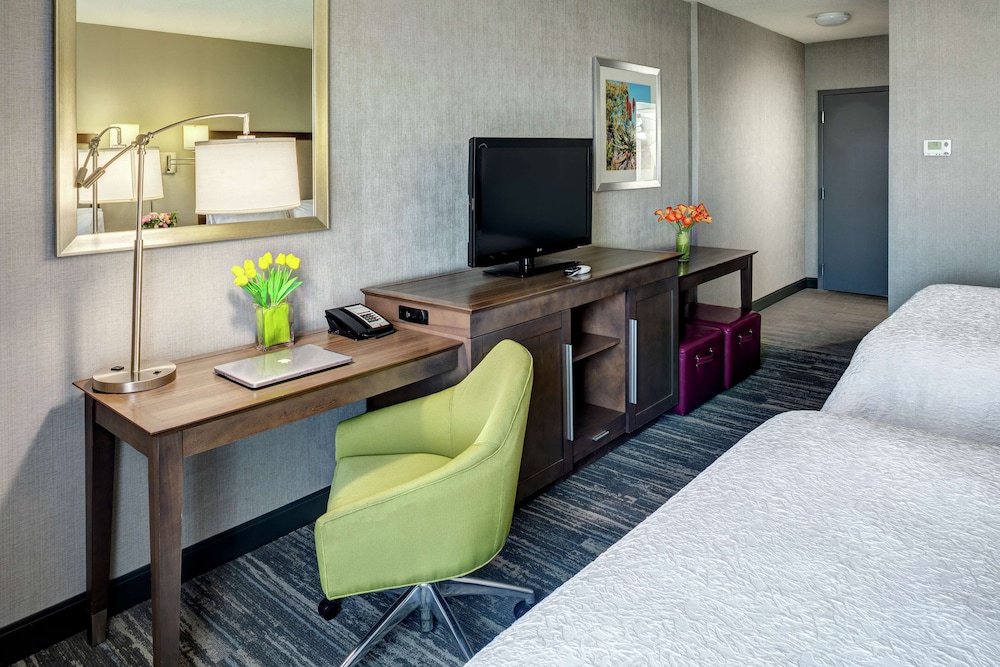 Hampton Inn & Suites Palm Desert - photo 15