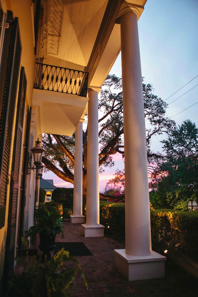 Anchuca Historic Mansion & Inn - photo 119