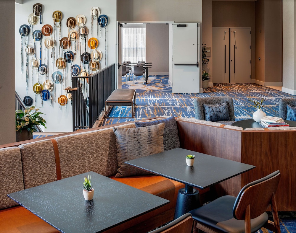 Hilton Garden Inn Austin University Capitol District - photo 39