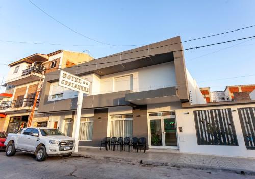 Hotel Costanera in Termas De Rio Hondo, Argentina