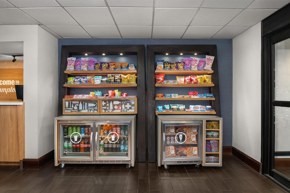 Hampton Inn Memphis Southaven - photo 31