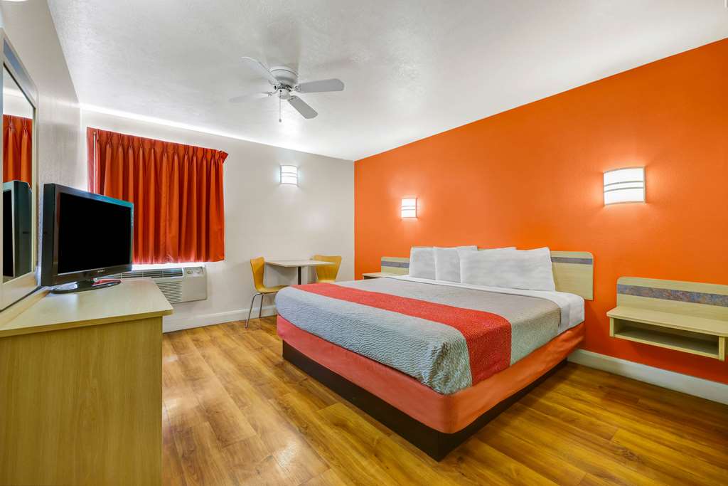 Motel 6 Beaver UT - photo 8