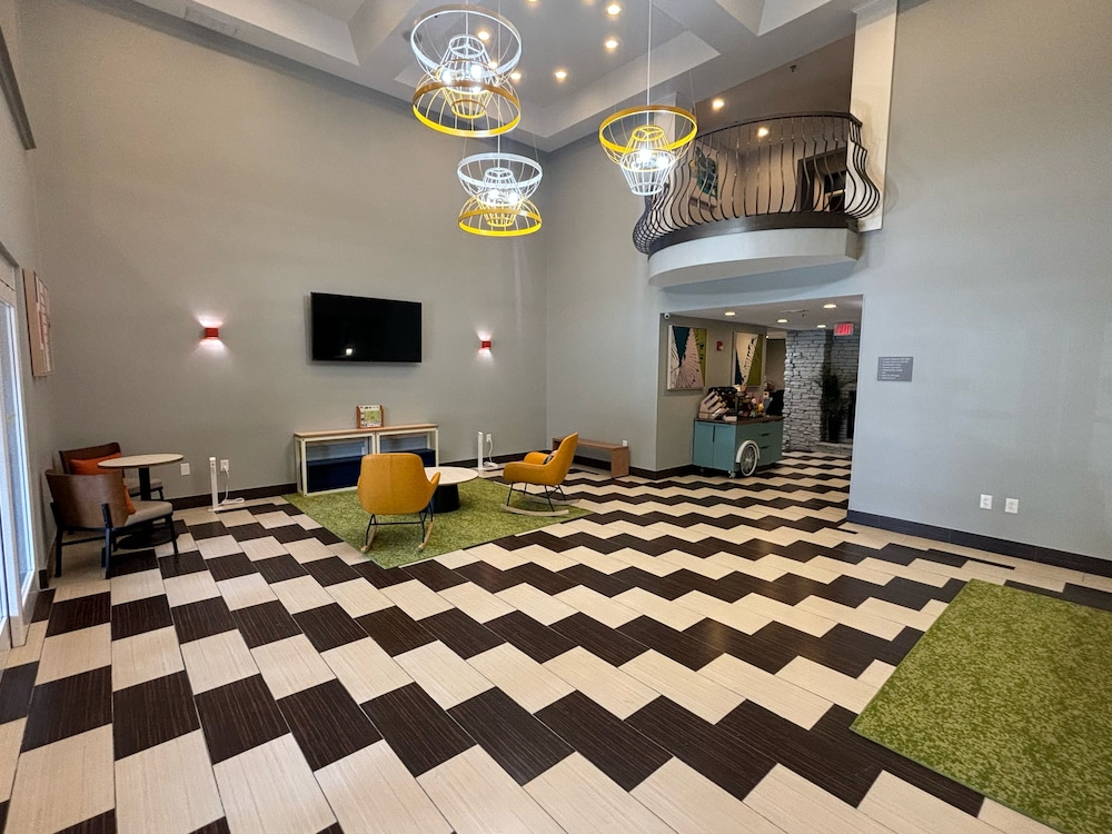 Comfort Suites Bluffton Hilton Head Island - photo 2