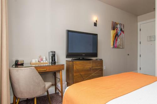 Inn at Red Hills - photo 24