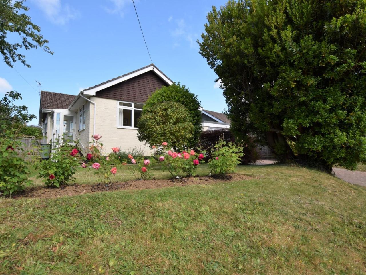 2 Bed in Brighstone IC132