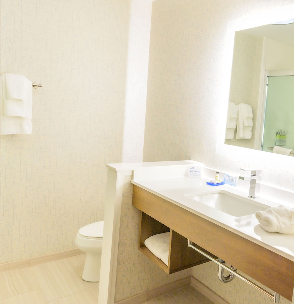 Holiday Inn Express & Suites Dayton East Beavercreek by IHG - photo 11