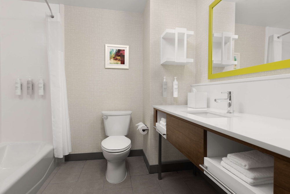 Hampton Inn & Suites Durham University Medical Center - photo 26