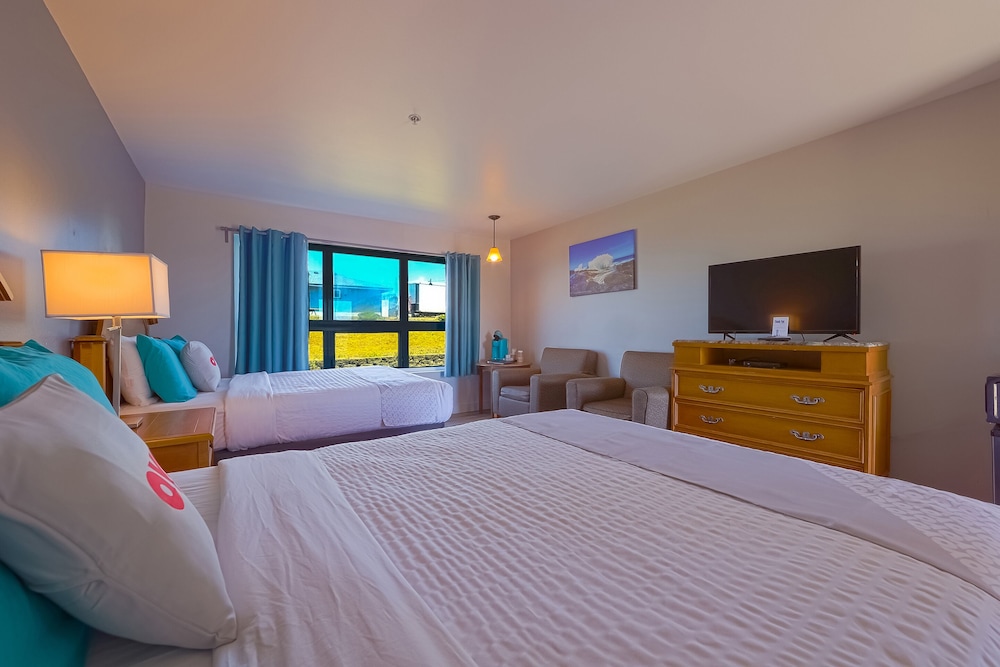 Waves Hotel NYE Beach Newport OR - photo 17