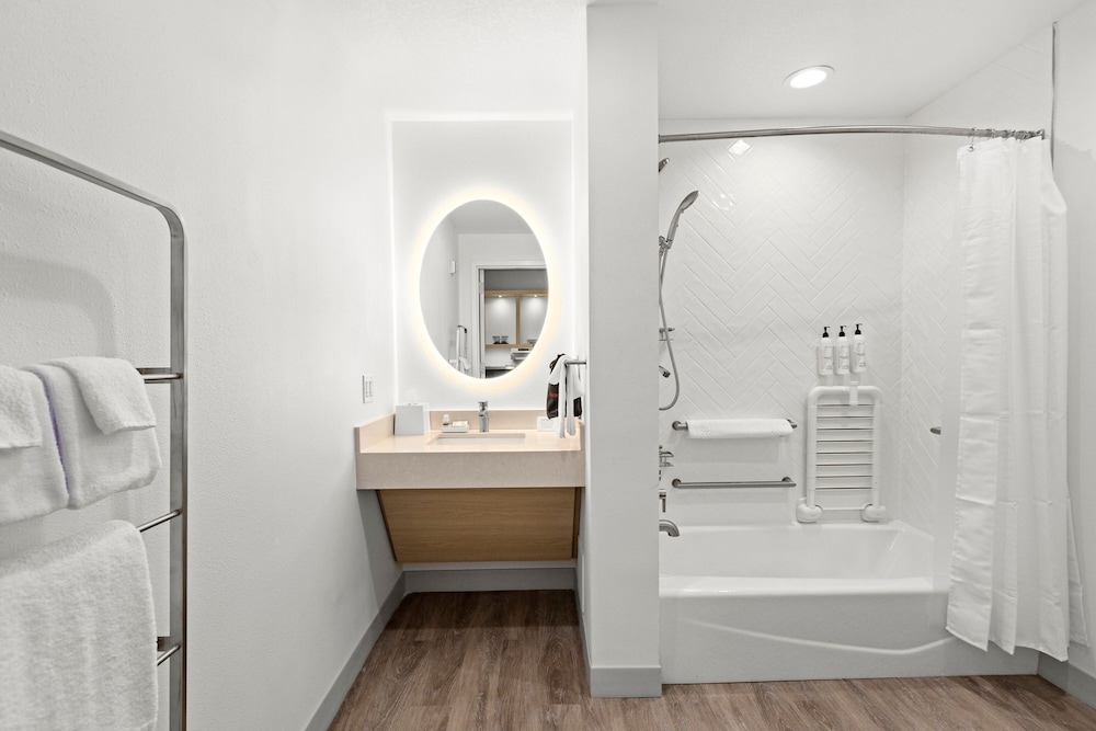 TownePlace Suites by Marriott Cape Canaveral Cocoa Beach - photo 42