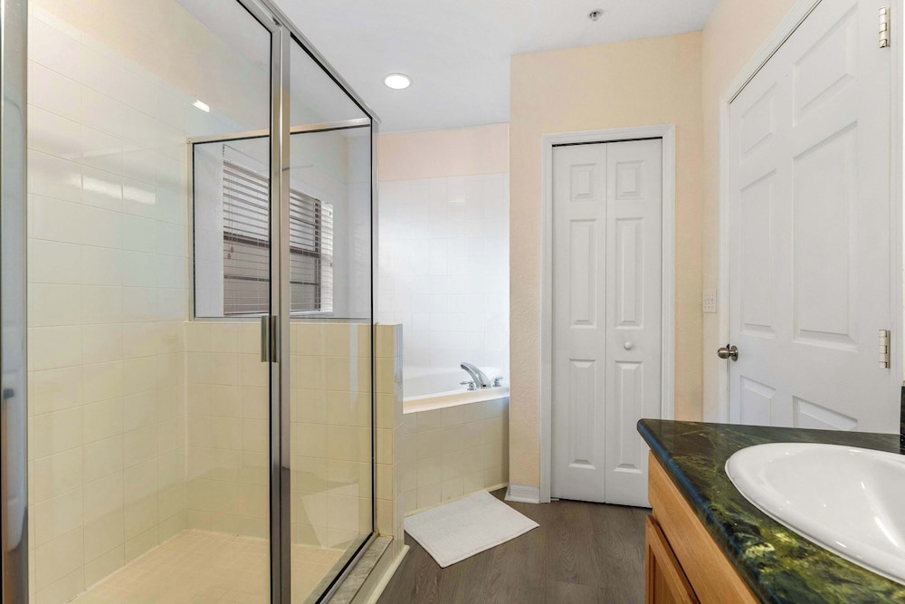 Caribe Cove Breeze Sleeps 6 - photo 14