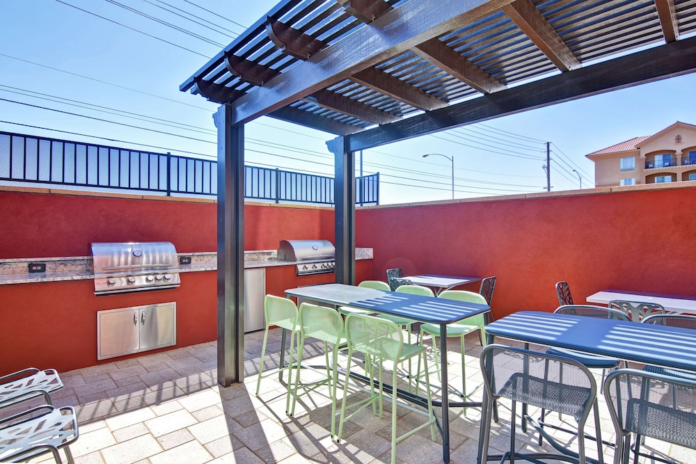 Home2 Suites by Hilton Las Vegas Strip South - photo 30