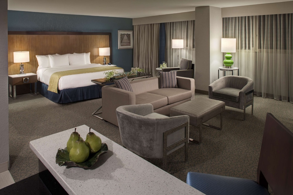 DoubleTree by Hilton Hotel Jacksonville Airport - photo 21