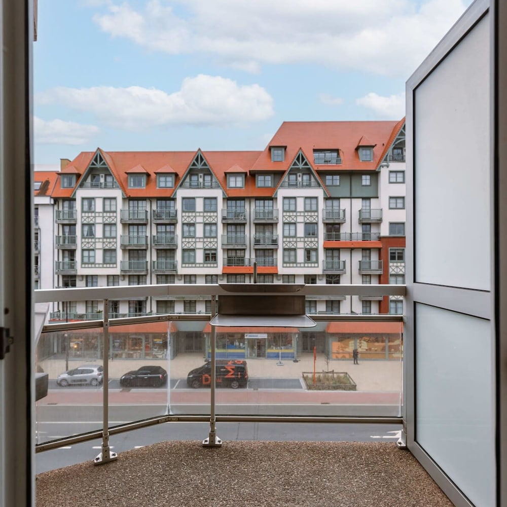 Superb Apartment With sea View and Private Parking — 4-Star Luxury Hotel in Koksijde, Belgium