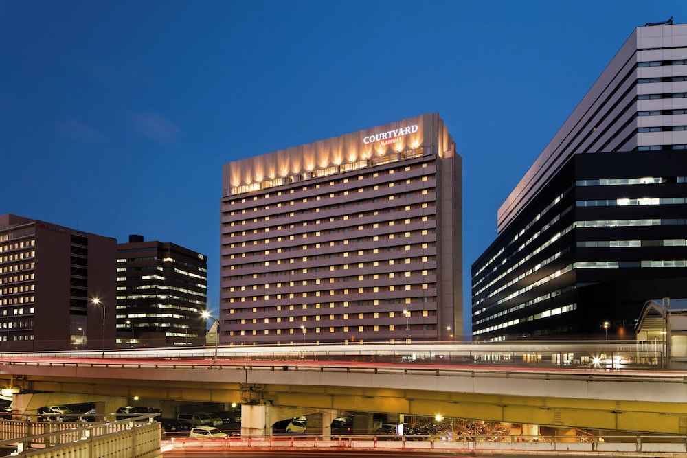 Courtyard by Marriott Shin Osaka Station in Osaka, Japan