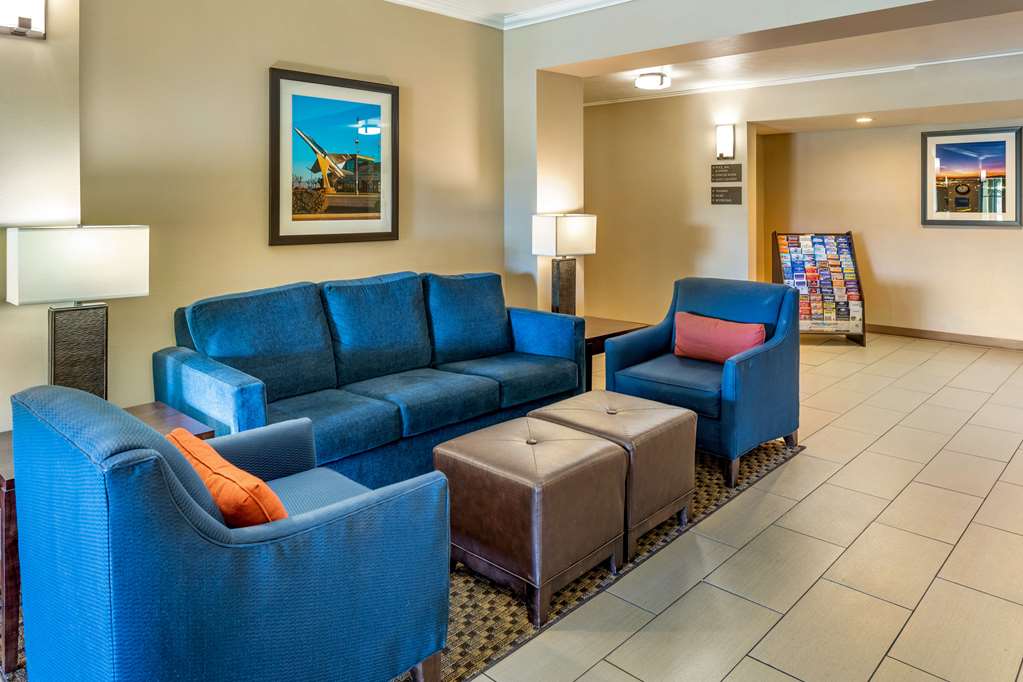 Comfort Inn & Suites Lancaster Antelope Valley - photo 4