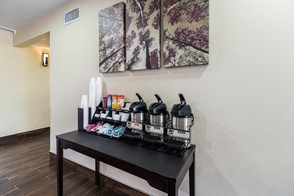 Red Roof Inn Murfreesboro - photo 23