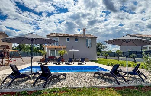 5 Bedroom Stunning Home In Nedescina — 5-Star Luxury Hotel in Nedescina, Croatia