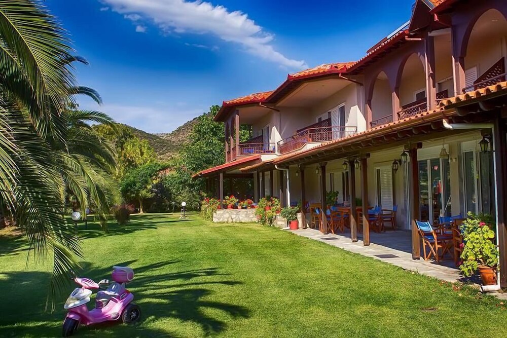 Hotel Nefeli Studios — hotel in Sykia