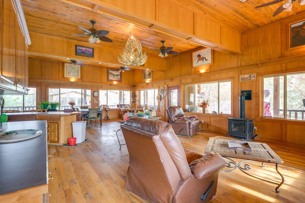 Salmon Vacation Rental w Mountain Views - photo 20