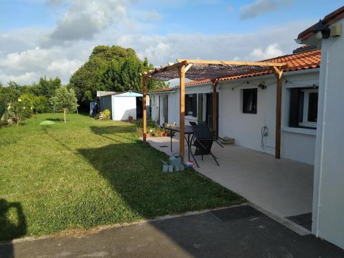Longère familiale charentaise en Charente Maritime in La Tremblade, France