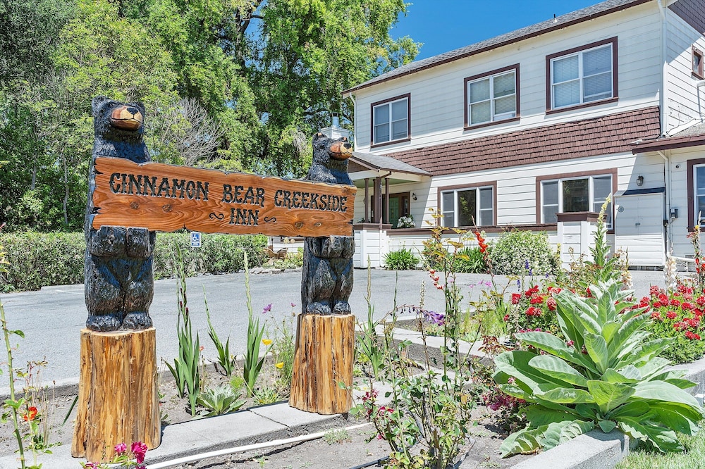 Cinnamon Bear Creekside Inn in Sonoma, United States
