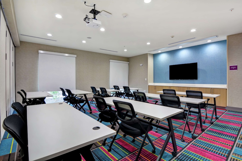 Home2 Suites by Hilton Pecos - photo 38