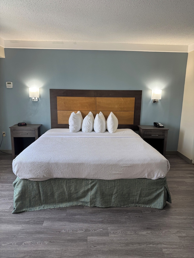 Spark by Hilton Fort Myers - photo 19