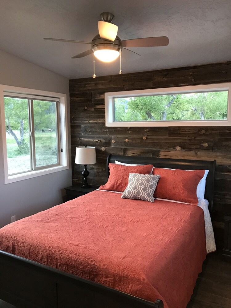 Apple Hollow Cabins - photo 2