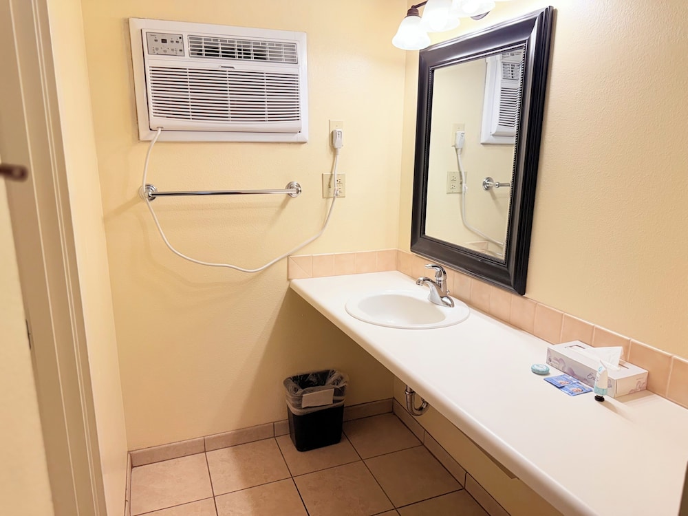 Timbers INN and Suites - photo 25