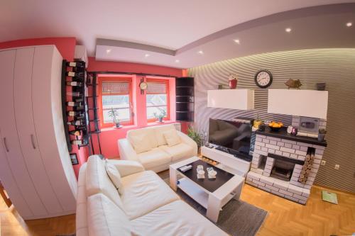 Apartman u srcu grada — 4-Star Luxury Hotel in Sombor, Serbia