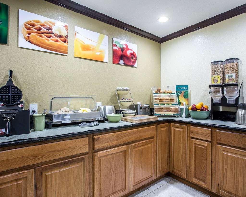 Quality Inn San Diego I 5 Naval Base - photo 25