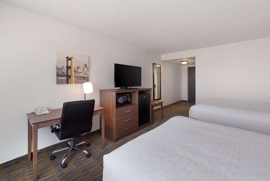 Clarion Hotel Concord Walnut Creek - photo 11