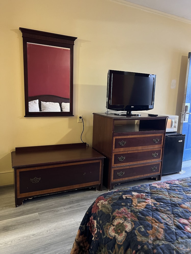 Ross Motel - photo 6